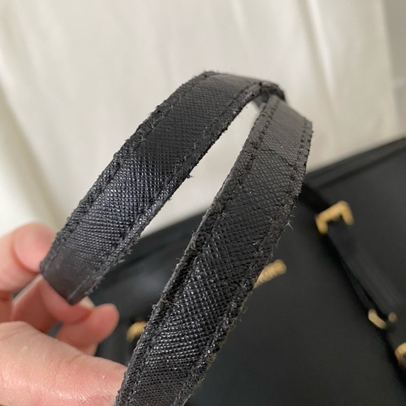 Black Michael Kors purse - Picture 3 of 10